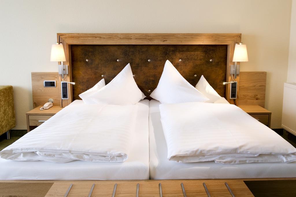 Parkhotel Бад-Фюссинг Экстерьер фото
